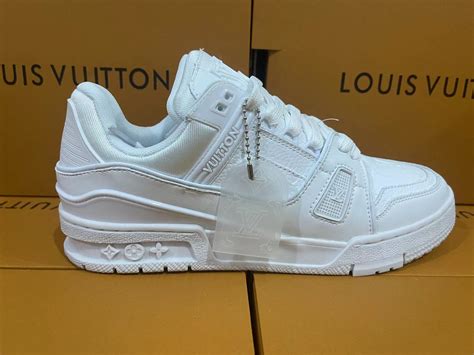 Louis Vuitton low white sneakers